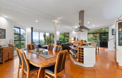 855 Scenic Drive, Swanson, Waitakere City