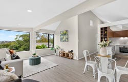 4 Cyclarama Crescent, Massey, Waitakere City