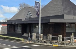 323 Broadway, Stratford, Stratford
