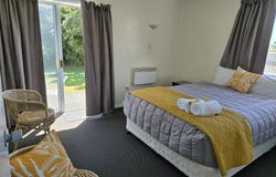 Greymouth, Grey