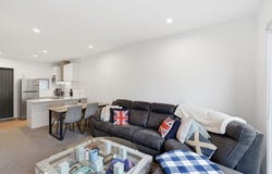 5/694 Whangaparaoa Road, Stanmore Bay, Rodney