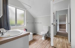 1/19 Lilburn Crescent, Massey, Waitakere City