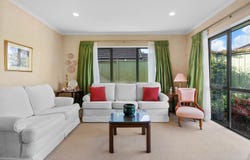 14 Banshire Close, Flat Bush, Manukau City