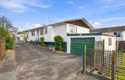 5 Vanden Place, Henderson, Waitakere City