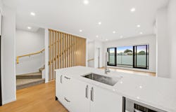 4/21 Erima Avenue, Point England, Auckland City