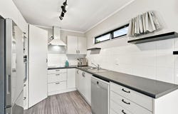 2/25 Abercrombie Street, Howick, Manukau City