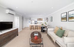 11 Commodore Drive, Lynfield, Auckland City