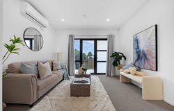 2/112 Moore Street, Howick, Manukau City