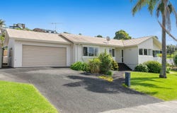 2 Mollyhawk Rise, Arkles Bay, Rodney