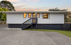8A Alidade Place, Massey, Waitakere City