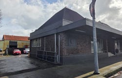 323 Broadway, Stratford, Stratford