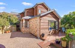 5 Azure Grove, Unsworth Heights, North Shore City