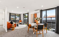 2/74 Parrs Cross Road, Henderson, Waitakere City