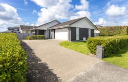 102 Pohutukawa Parade, Riverhead, Rodney