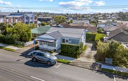 1/61 Shakespeare Road, Milford, North Shore City