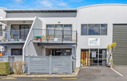 4/18 Airborne Road, Rosedale, North Shore City