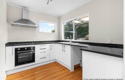 2/1759 Great North Road, Avondale, Auckland City