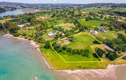 295 Broomfields Road, Whitford, Manukau City