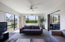 2A Read Crescent, Clive, Hastings