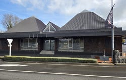 323 Broadway, Stratford, Stratford