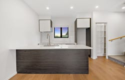 2/21 Erima Avenue, Point England, Auckland City