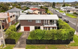 720 Te Atatu Road, Te Atatu Peninsula, Waitakere City