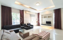 Nirouth, Chbar Ampov, Phnom Penh