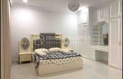 Nirouth, Chbar Ampov, Phnom Penh