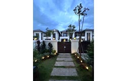 Sambuor Meas, Mukh Kampul, Kandal
