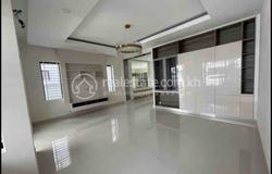 Nirouth, Chbar Ampov, Phnom Penh