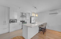 8090 Rue de Londres, Brossard, Quebec J4Y0K6