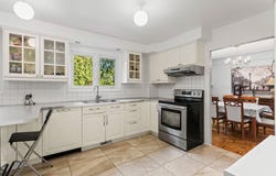 6900 Av. Barry, Brossard, Quebec J4Z1V1