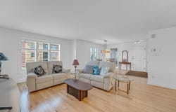 8090 Rue de Londres, Brossard, Quebec J4Y0K6