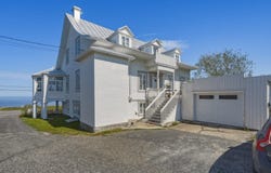 90 Rue de la Mer, Baie-des-Sables, Quebec G0J 1C0