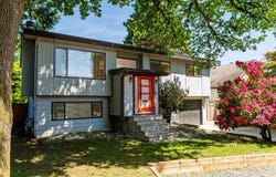 20823 River Road, Maple Ridge, British Columbia V2X 1Z8