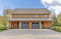 1254 Allée des Chevaux-Blancs, Mont-Tremblant, Quebec J8E 0L2