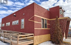 792 108th, North Battleford, Saskatchewan S9A2A4