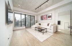 608 Richmond St W, Toronto, ON M5V 1Y9, Canada, Toronto, Ontario M5V 1Y9