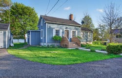 95 Main Street, Bath, Ontario K0H 1G0