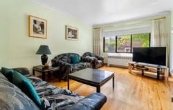 5025 Av. Prince-of-Wales, Côte-des-Neiges/Notre-Dame-de-Grâce, Quebec H4V2M8