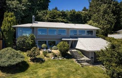 5254 Westover Pl, Saanich, British Columbia V8Y1P6