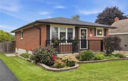156 Hickory Street, Waterloo, ON, Cambridge, Ontario N3H-4E8
