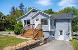 127 Crescent Drive, New Minas, Nova Scotia B4N 3G9