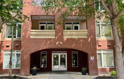 24 Hemlock Crescent SW 1108, Calgary, Alberta T3C 2Z1