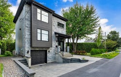1076 Ch. du Bord-de-l'Eau, Sainte-Dorothée, Quebec H7Y1B1
