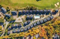 860 Allée du Géant, Mont-Tremblant, Quebec J8E0N4