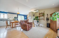 1035 Rue Émile, Les Cèdres, Quebec J7T1H2