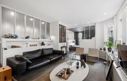 1509 Rue Sherbrooke O. 18, Montréal (Ville-Marie), Quebec H3G 1M1