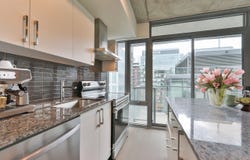 95 Bathurst St, Toronto, Ontario