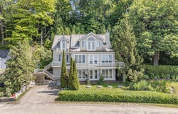 27 Rue Horatio-Walker, Sainte-Pétronille, Quebec G0A 4C0